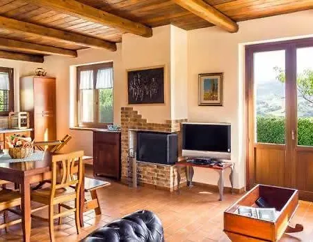 빌라 Palazzata Sleeps 8 With Pool And Wifi *