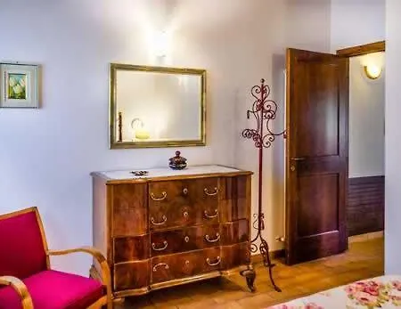 Palazzata Sleeps 8 With Pool And Wifi