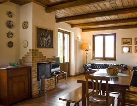 Palazzata Sleeps 8 With Pool And Wifi Willa